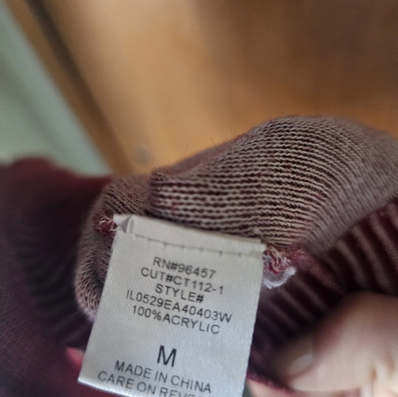 Unique Sweater with beautiful warm colors, size medium. - Picture 2 of 5